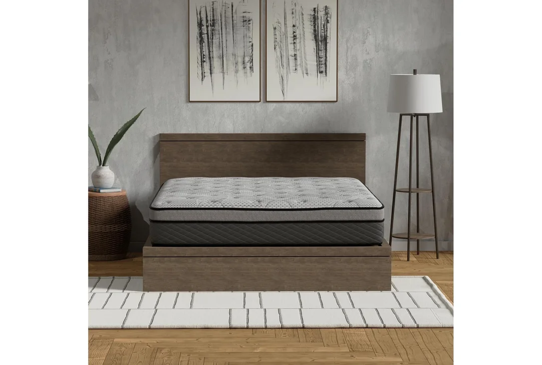 livingspaces202606200119501119281