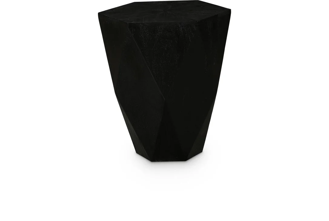 livingspaces202606210631471416095